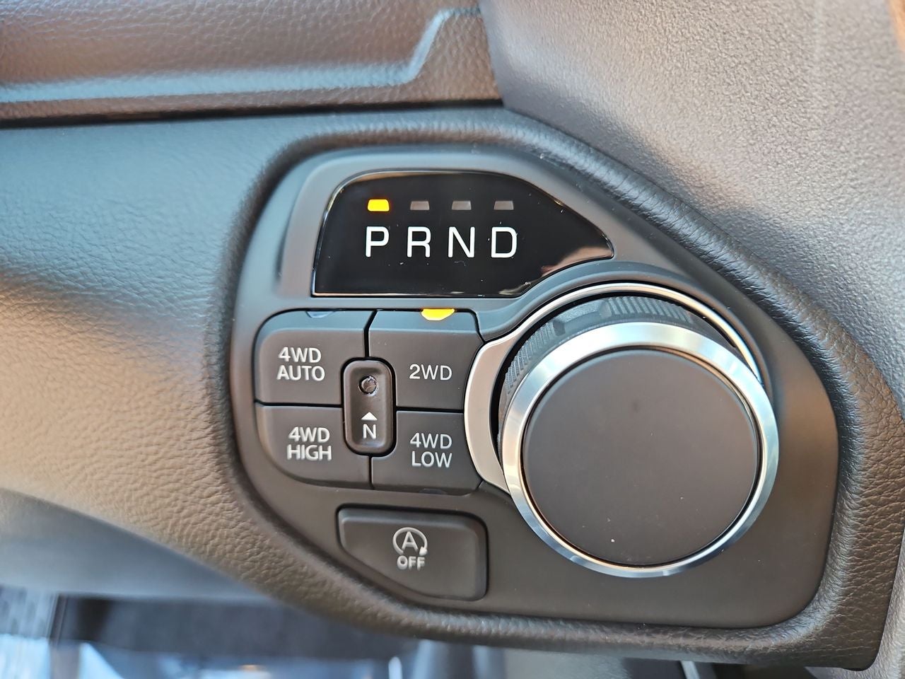 2025 RAM Ram 1500 RAM 1500 BIG HORN CREW CAB 4X4 5'7' BOX