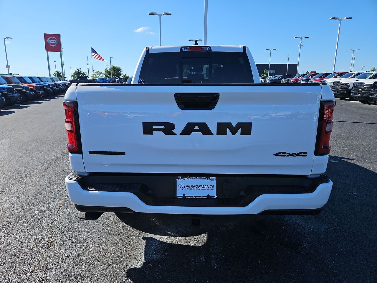 2025 RAM Ram 1500 RAM 1500 BIG HORN CREW CAB 4X4 5'7' BOX