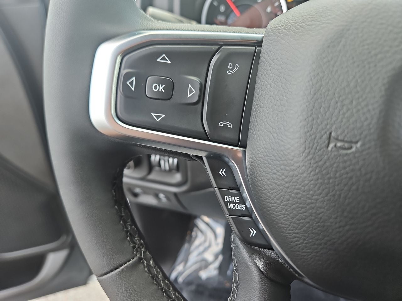 2025 RAM Ram 1500 RAM 1500 BIG HORN CREW CAB 4X4 5'7' BOX