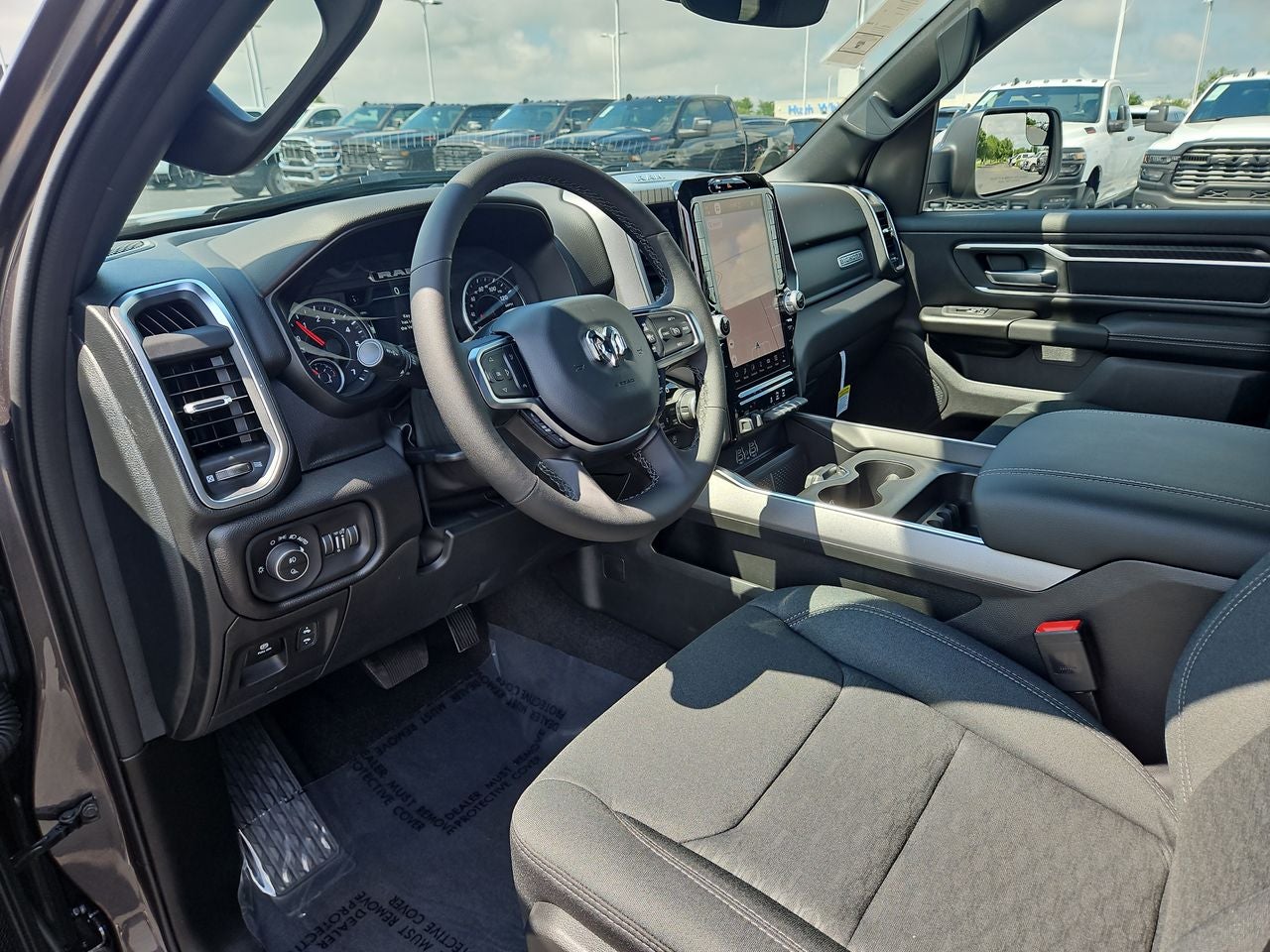 2025 RAM Ram 1500 RAM 1500 BIG HORN CREW CAB 4X4 5'7' BOX