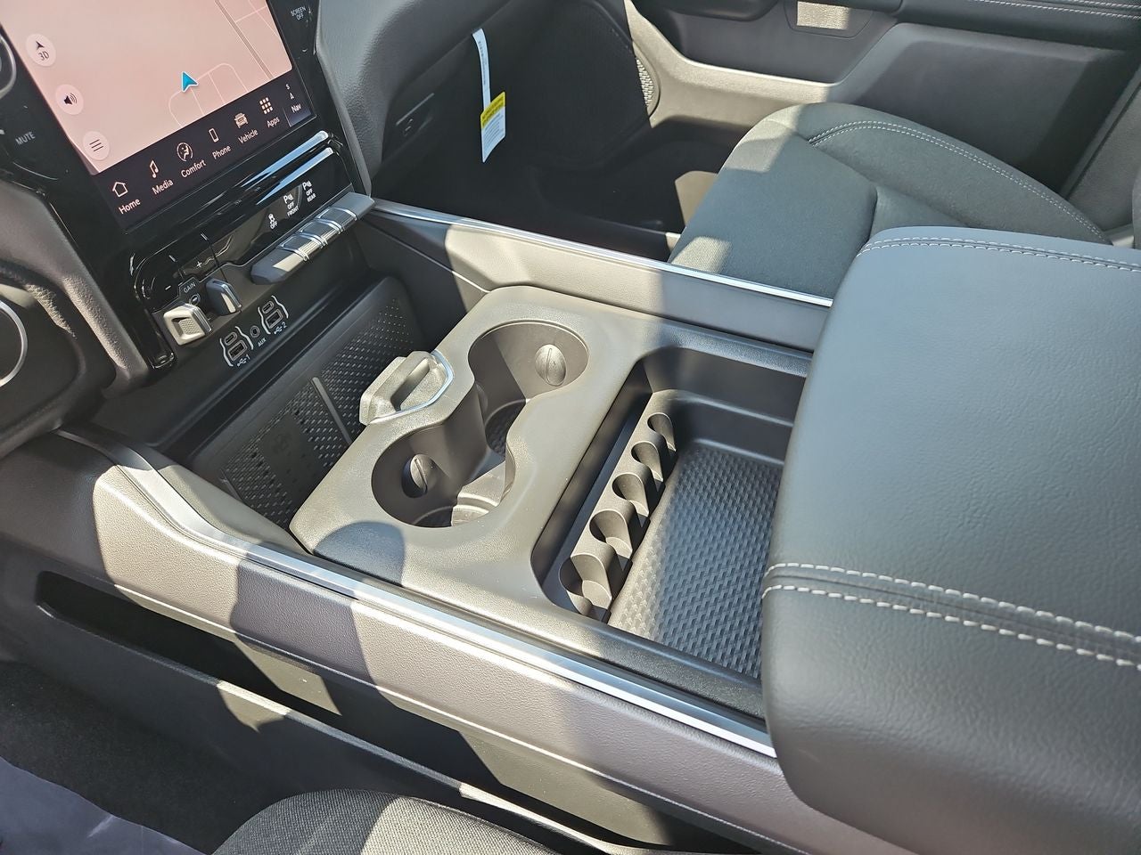 2025 RAM Ram 1500 RAM 1500 BIG HORN CREW CAB 4X4 5'7' BOX