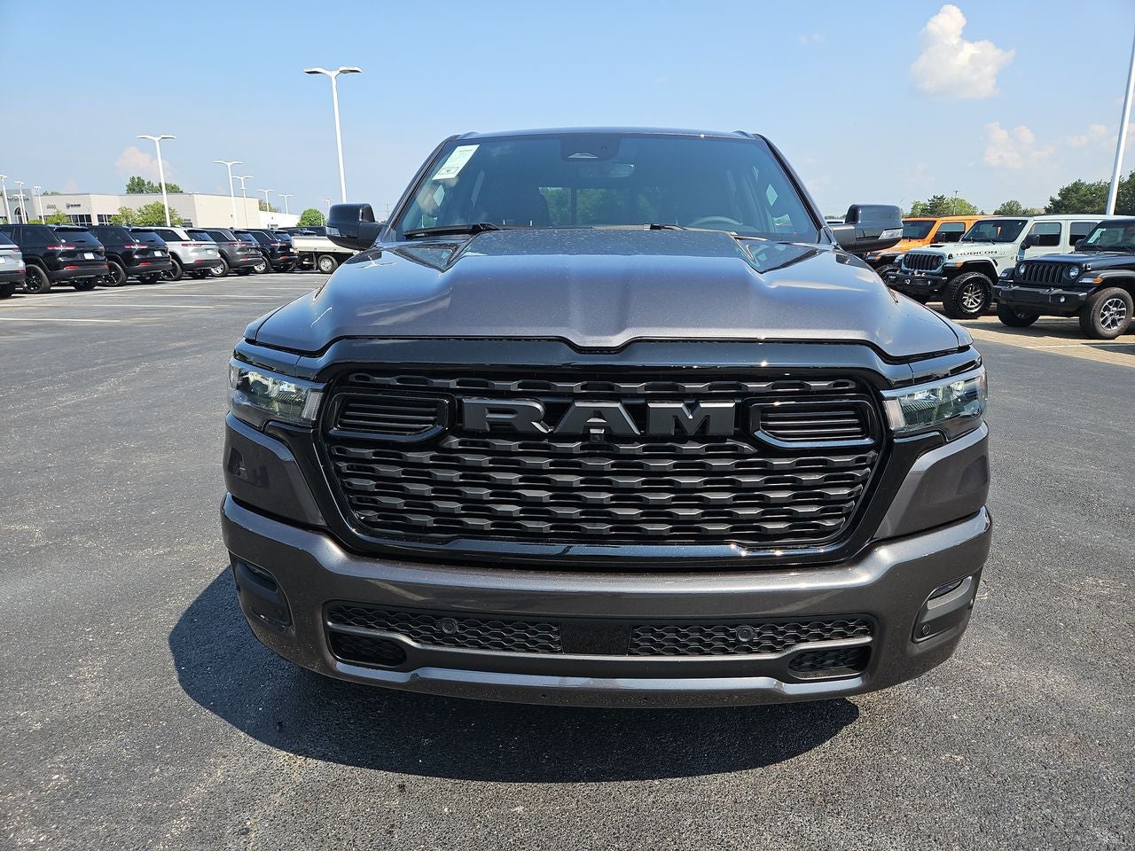 2025 RAM Ram 1500 RAM 1500 BIG HORN CREW CAB 4X4 5'7' BOX