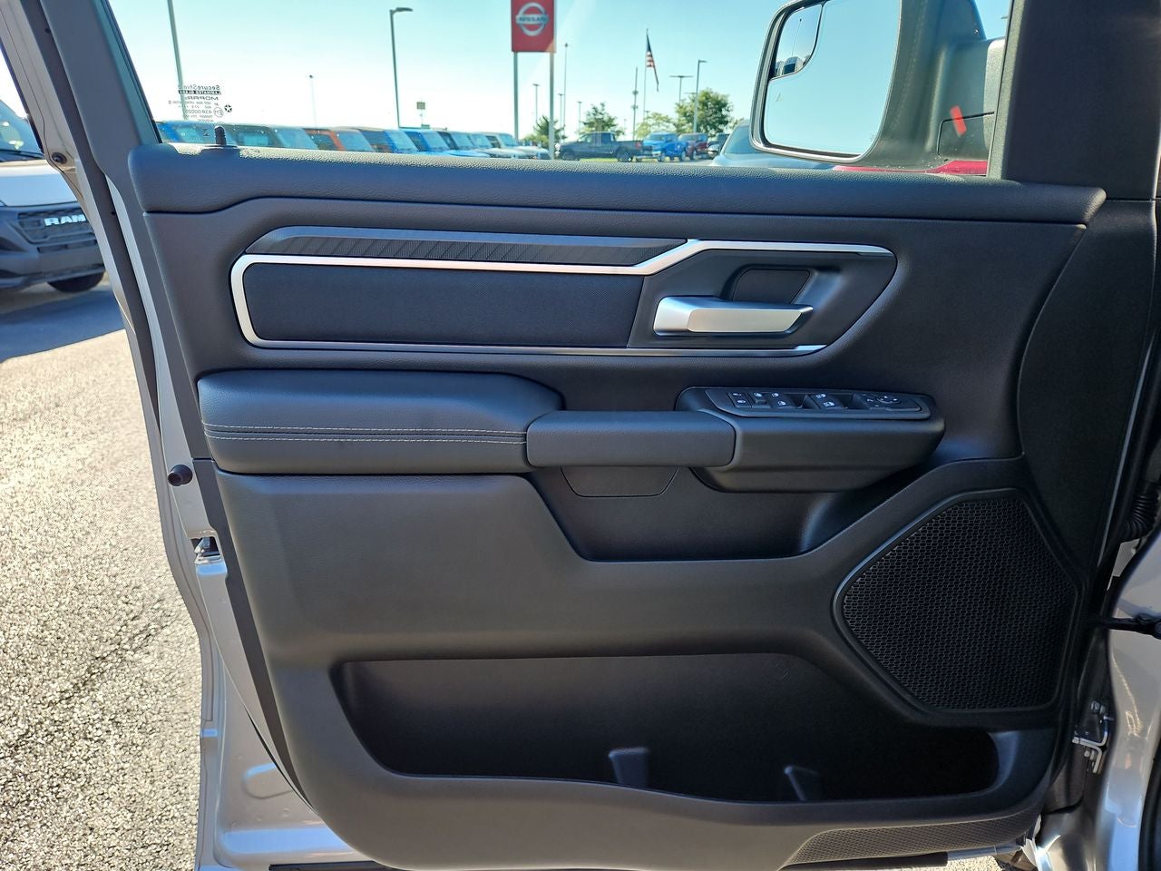 2025 RAM Ram 1500 RAM 1500 BIG HORN CREW CAB 4X4 5'7' BOX