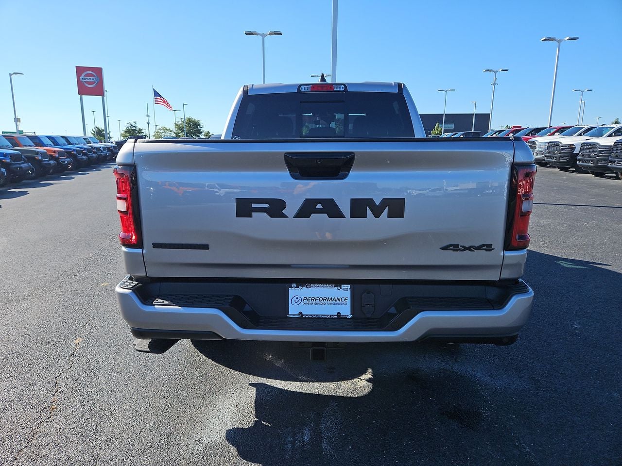 2025 RAM Ram 1500 RAM 1500 BIG HORN CREW CAB 4X4 5'7' BOX
