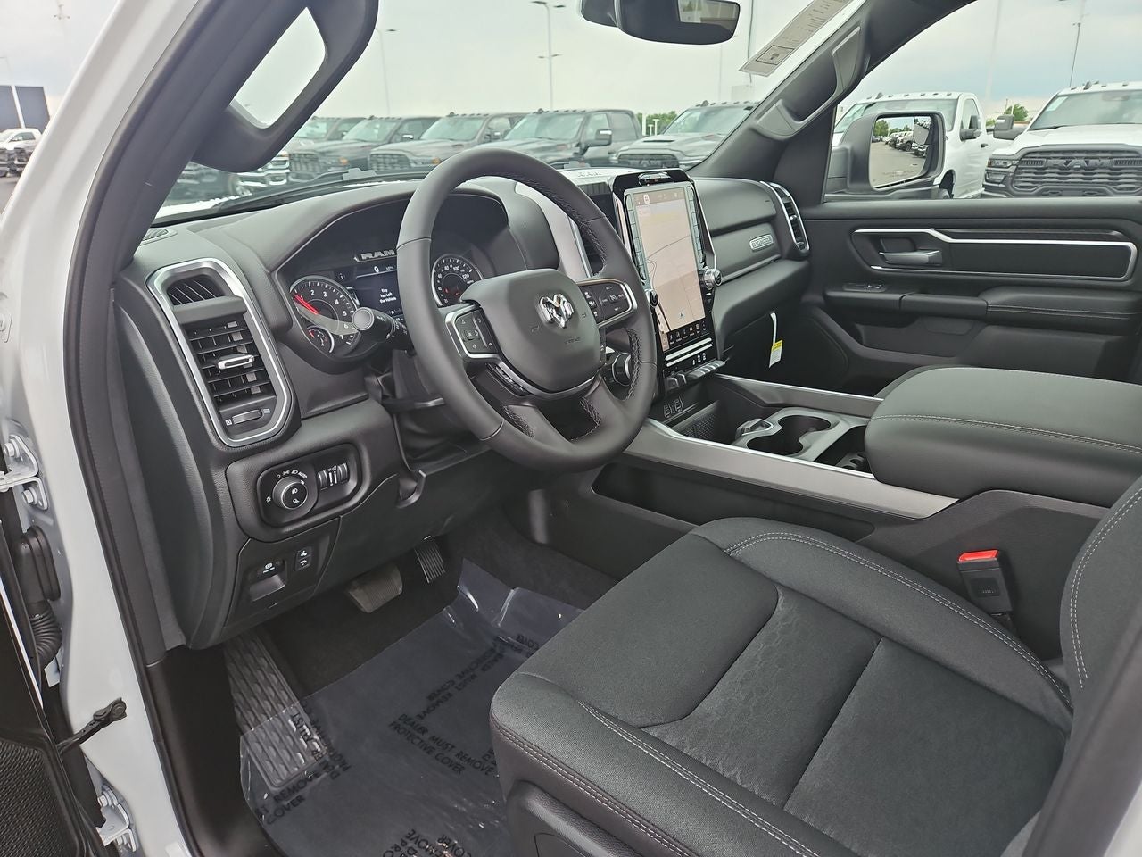 2025 RAM Ram 1500 RAM 1500 BIG HORN CREW CAB 4X4 5'7' BOX