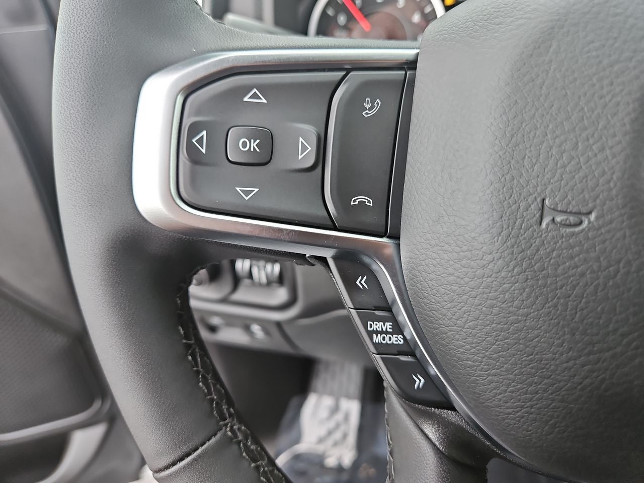 2025 RAM Ram 1500 RAM 1500 BIG HORN CREW CAB 4X4 5'7' BOX