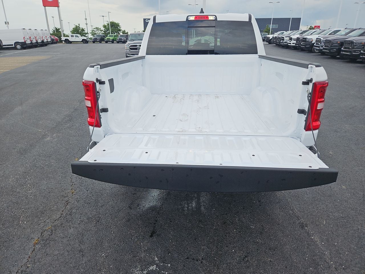 2025 RAM Ram 1500 RAM 1500 BIG HORN CREW CAB 4X4 5'7' BOX