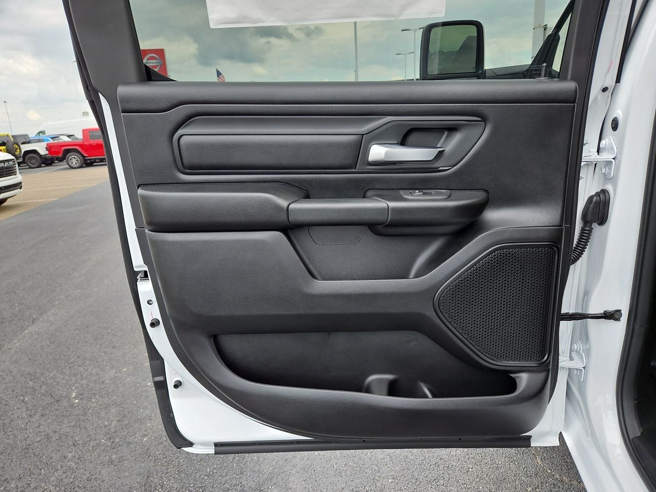 2025 RAM Ram 1500 RAM 1500 TRADESMAN CREW CAB 4X4 5'7' BOX