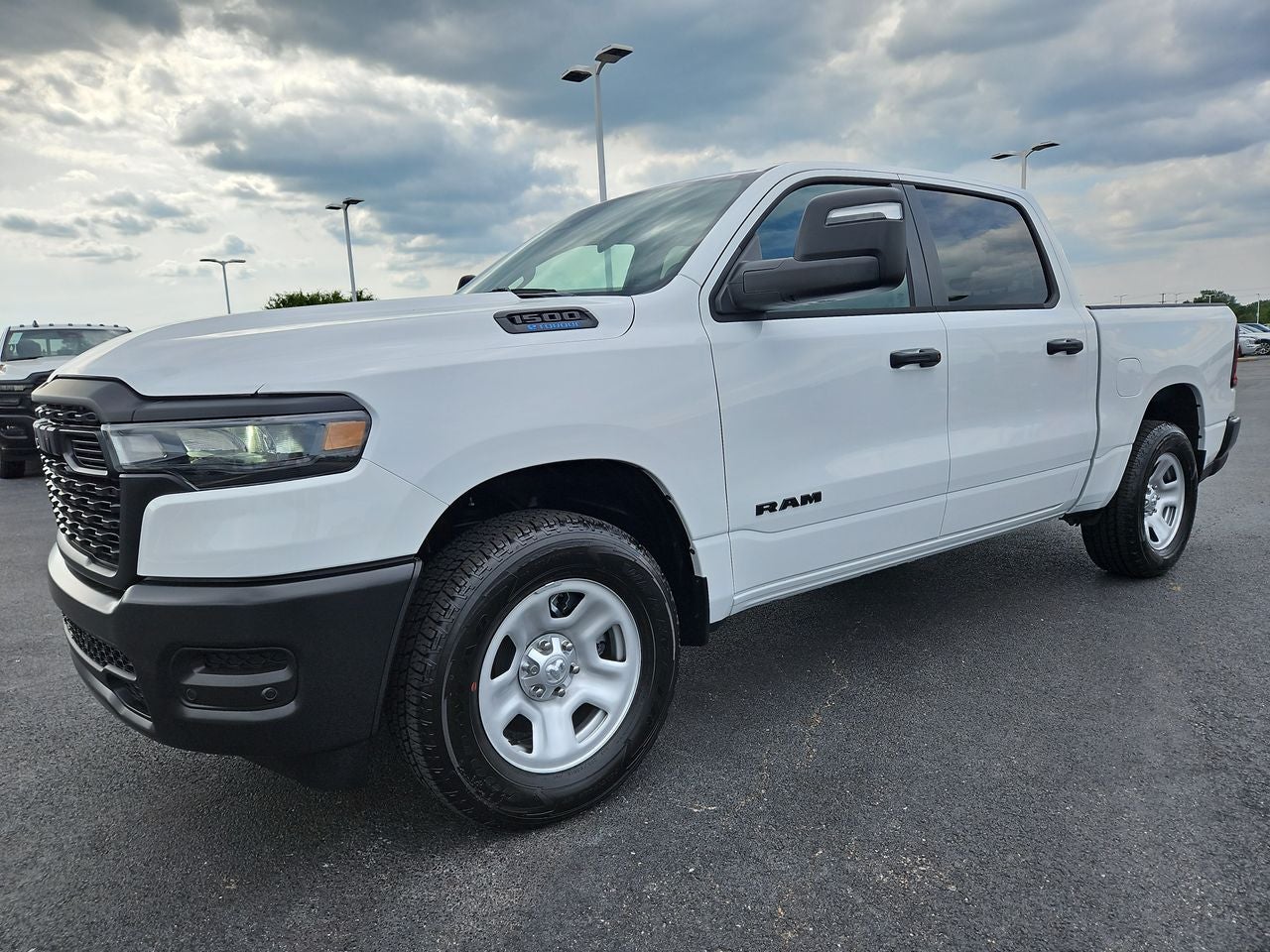 2025 RAM Ram 1500 RAM 1500 TRADESMAN CREW CAB 4X4 5'7' BOX