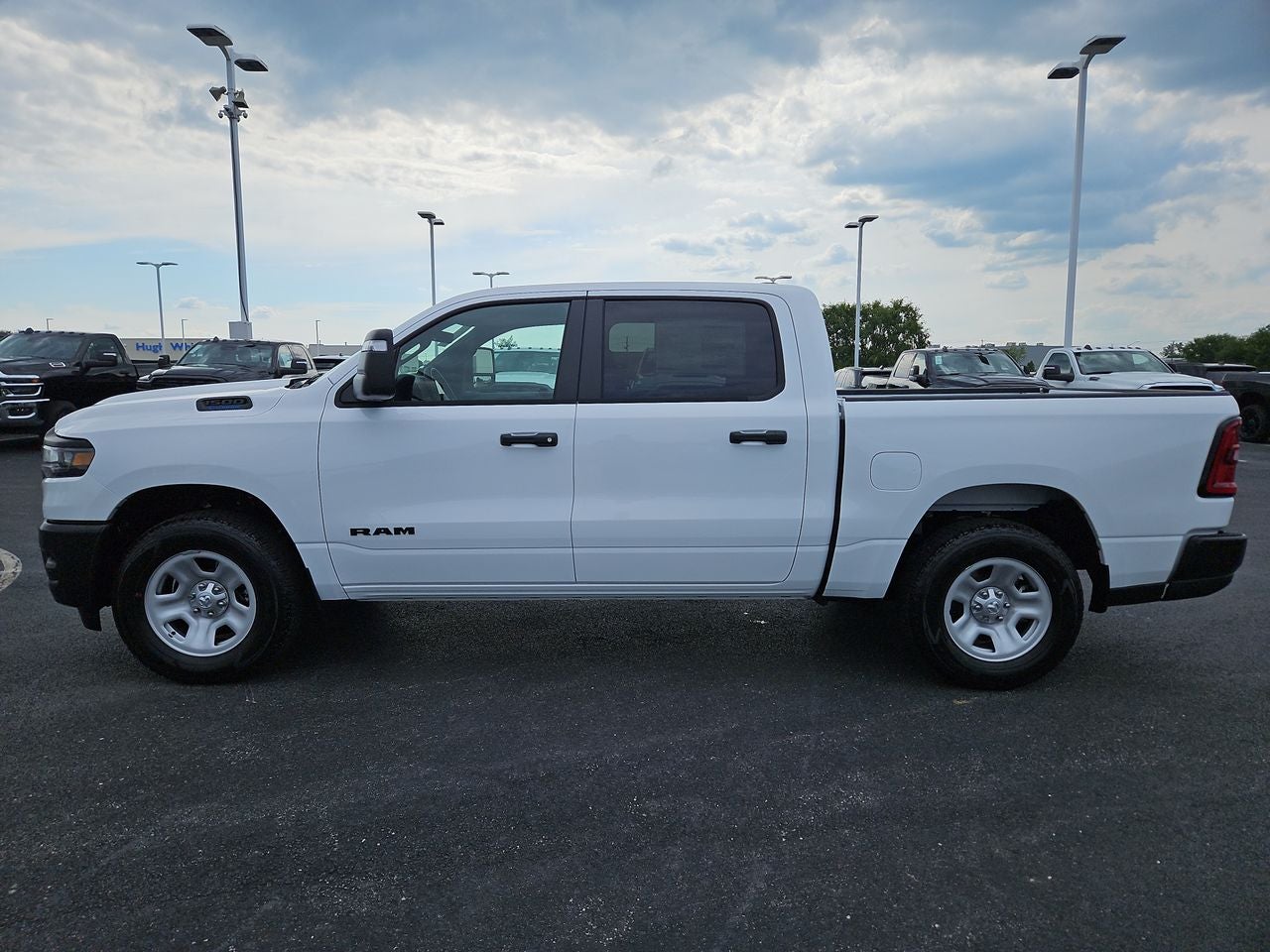 2025 RAM Ram 1500 RAM 1500 TRADESMAN CREW CAB 4X4 5'7' BOX