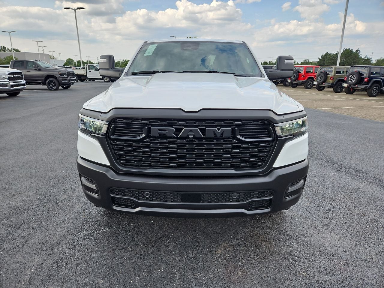 2025 RAM Ram 1500 RAM 1500 TRADESMAN CREW CAB 4X4 5'7' BOX