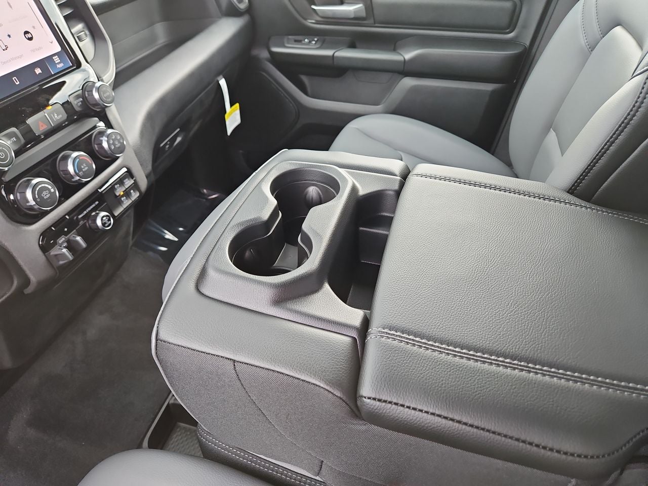 2025 RAM Ram 1500 RAM 1500 TRADESMAN CREW CAB 4X4 5'7' BOX