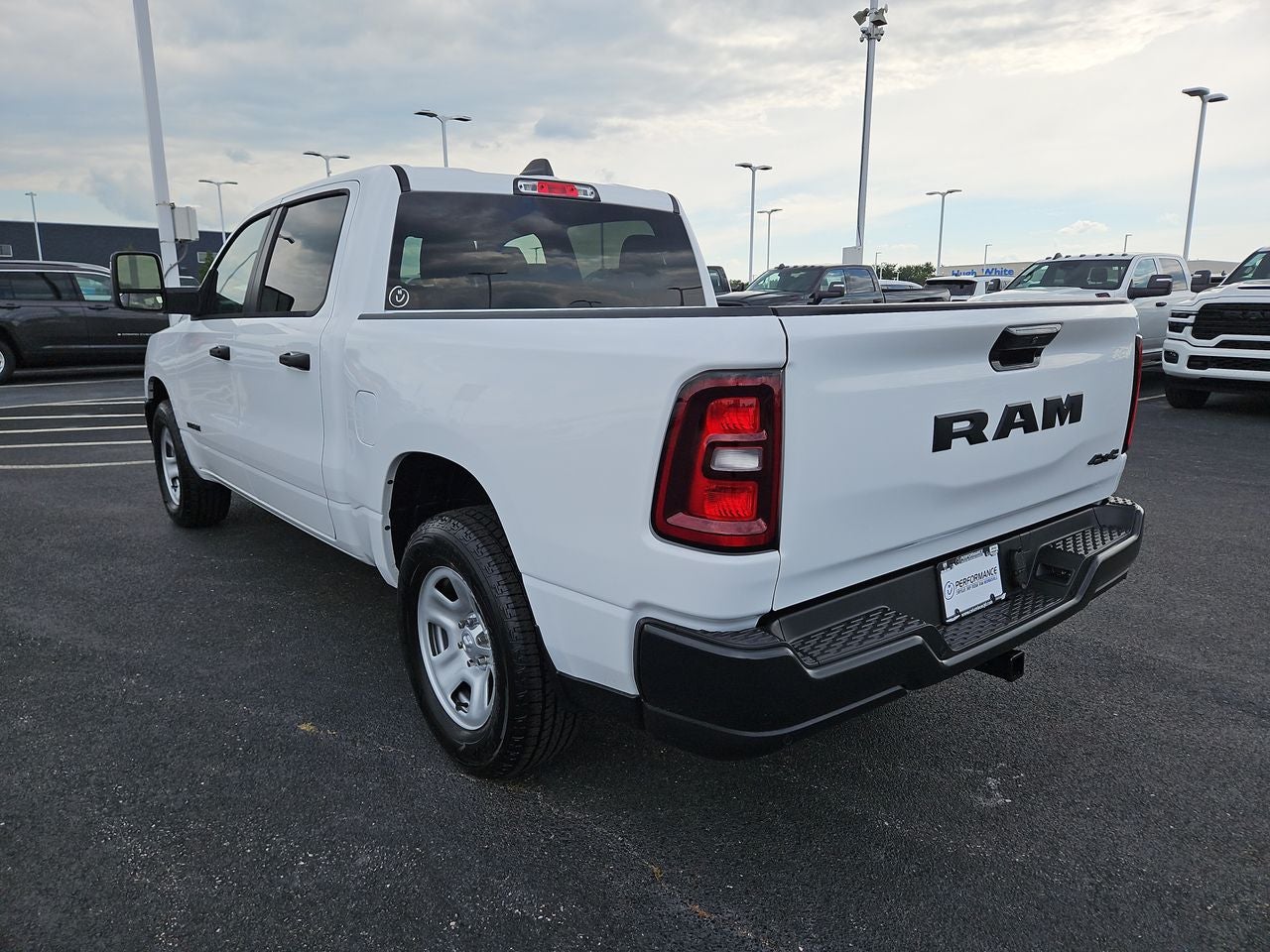 2025 RAM Ram 1500 RAM 1500 TRADESMAN CREW CAB 4X4 5'7' BOX
