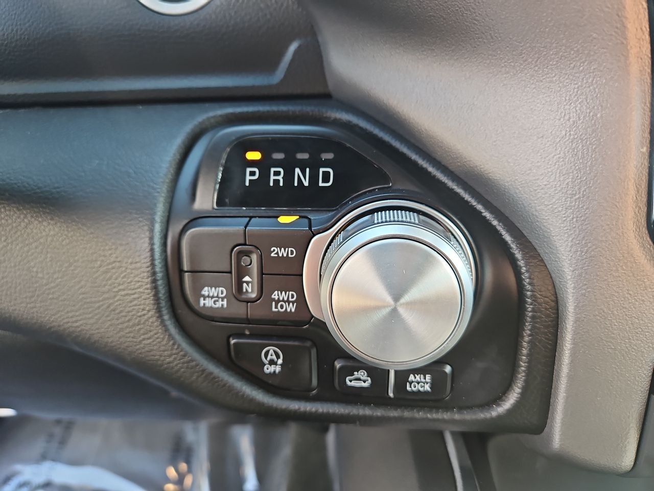 2024 RAM 1500 Laramie Crew Cab 4x4 5'7' Box