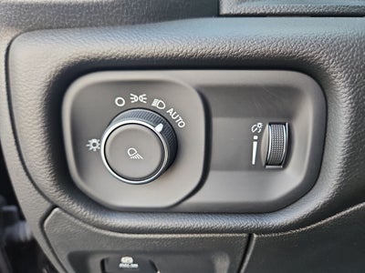 2024 RAM 1500 Laramie Crew Cab 4x4 5'7' Box