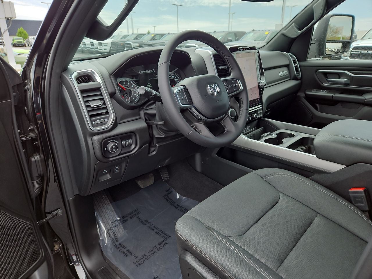 2025 RAM Ram 1500 RAM 1500 BIG HORN CREW CAB 4X4 5'7' BOX