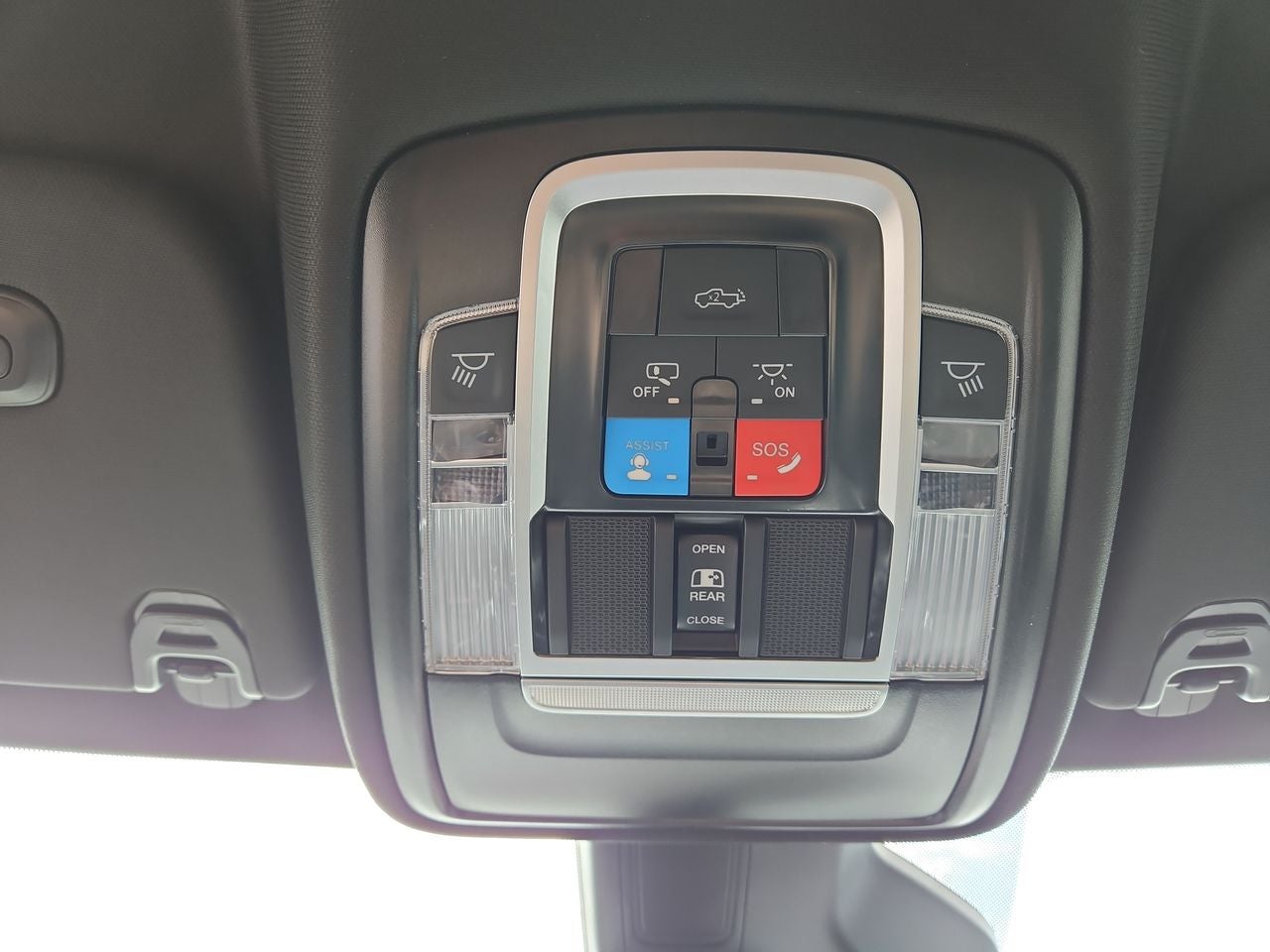 2025 RAM Ram 1500 RAM 1500 BIG HORN CREW CAB 4X4 5'7' BOX