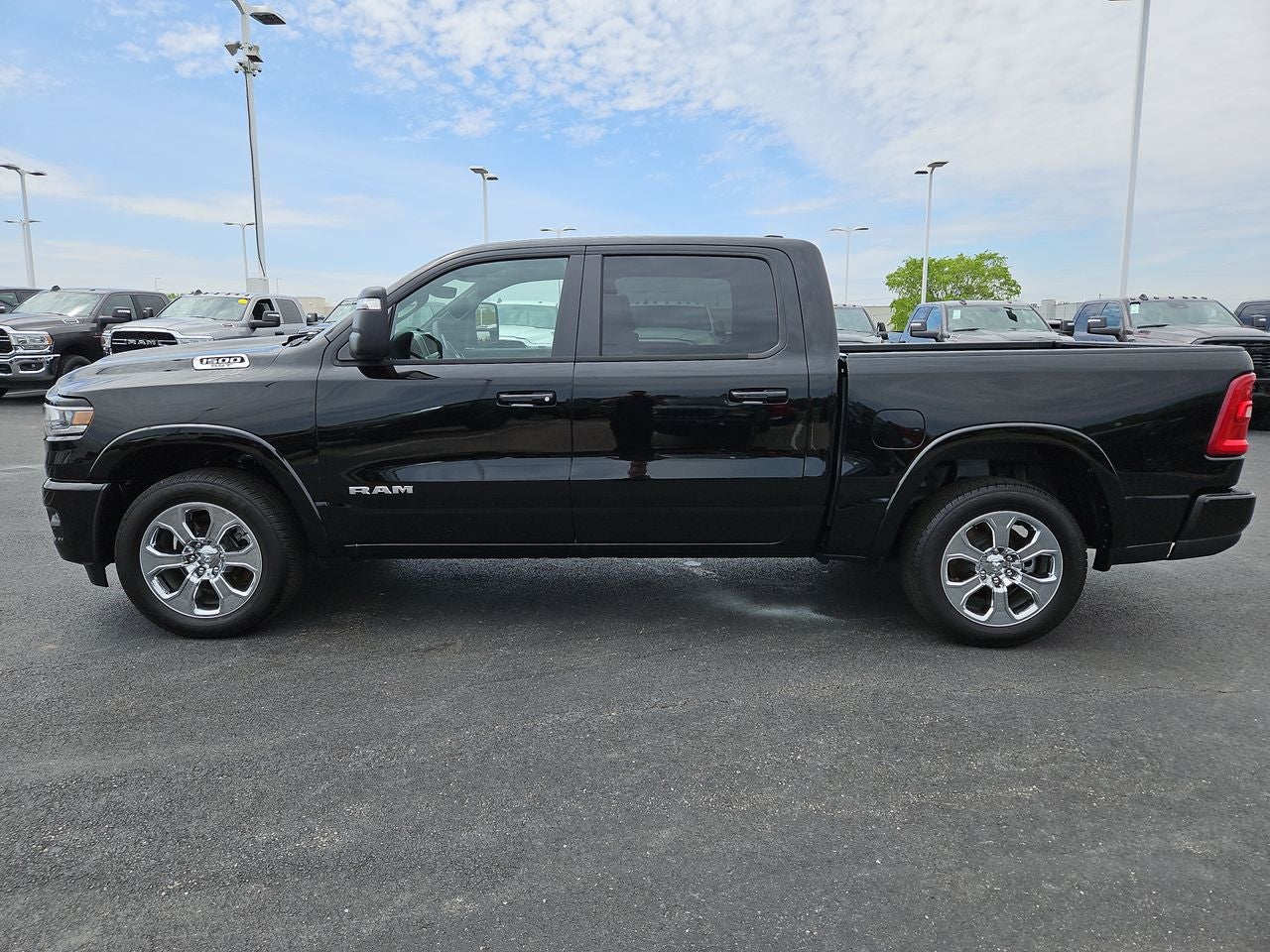 2025 RAM Ram 1500 RAM 1500 BIG HORN CREW CAB 4X4 5'7' BOX