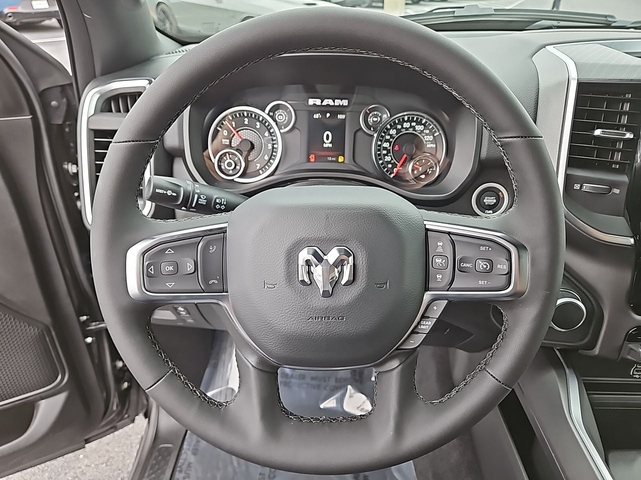 2025 RAM Ram 1500 RAM 1500 BIG HORN CREW CAB 4X4 5'7' BOX