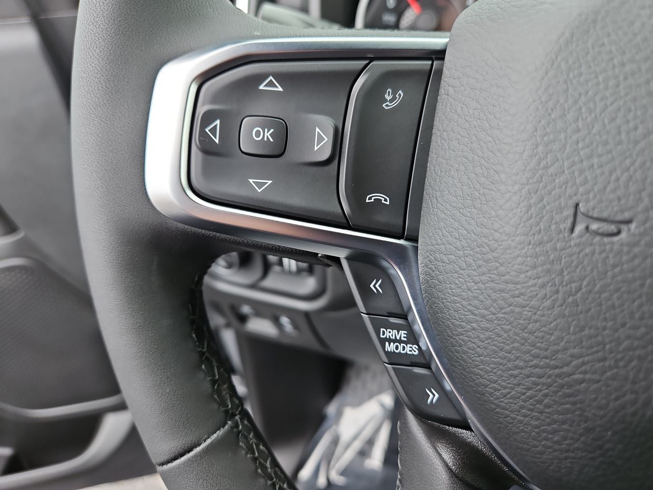 2025 RAM Ram 1500 RAM 1500 BIG HORN CREW CAB 4X4 5'7' BOX