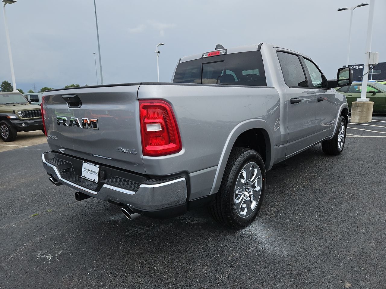 2025 RAM Ram 1500 RAM 1500 BIG HORN CREW CAB 4X4 5'7' BOX