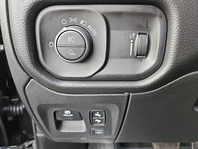 2025 RAM Ram 1500 RAM 1500 BIG HORN CREW CAB 4X4 5'7' BOX