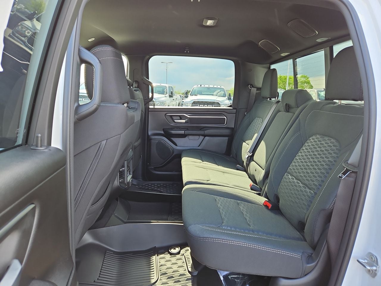 2025 RAM Ram 1500 RAM 1500 BIG HORN CREW CAB 4X4 5'7' BOX