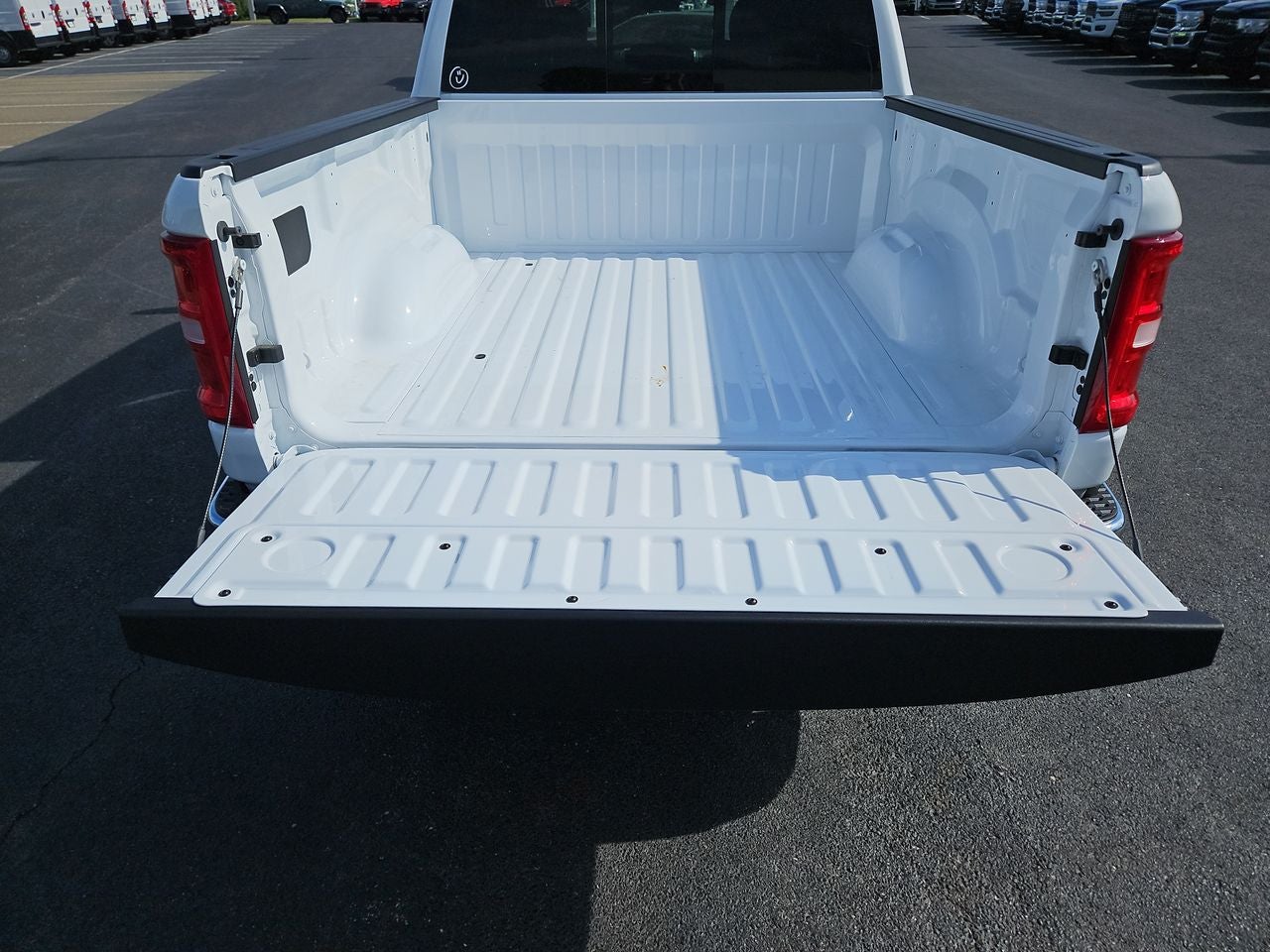 2025 RAM Ram 1500 RAM 1500 BIG HORN CREW CAB 4X4 5'7' BOX