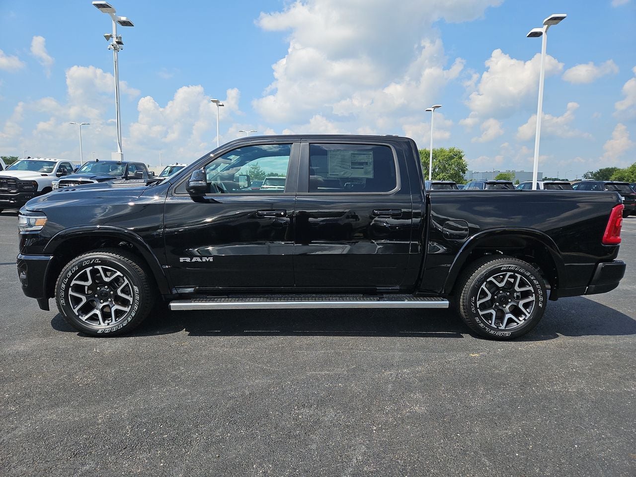 2026 RAM Ram 1500 RAM 1500 LARAMIE CREW CAB 4X4 5'7' BOX