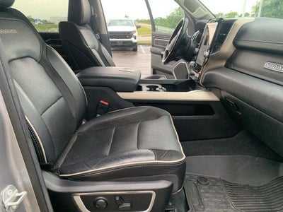 2022 RAM 1500 Laramie Crew Cab 4x4 5'7' Box