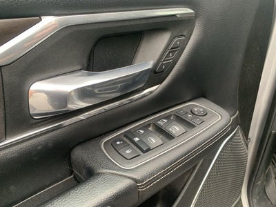 2022 RAM 1500 Laramie Crew Cab 4x4 5'7' Box