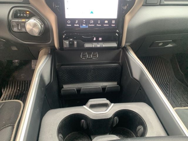 2022 RAM 1500 Laramie Crew Cab 4x4 5'7' Box