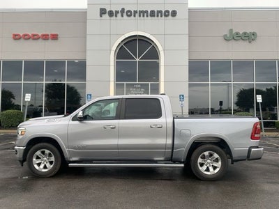 2022 RAM 1500 Laramie Crew Cab 4x4 5'7' Box