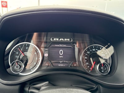 2025 RAM 1500 Big Horn Crew Cab 4x4 6'4' Box