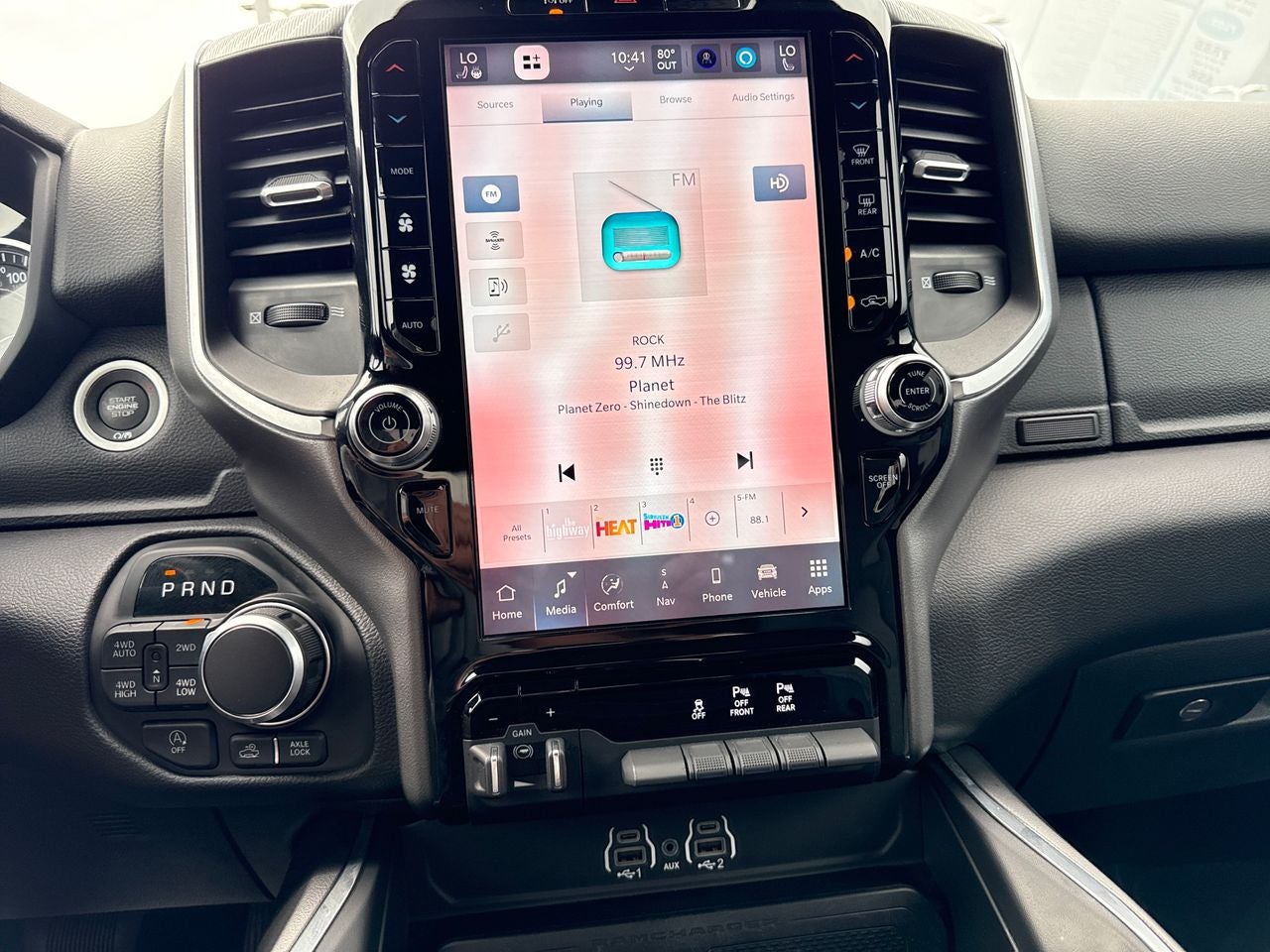 2025 RAM 1500 Big Horn Crew Cab 4x4 6'4' Box