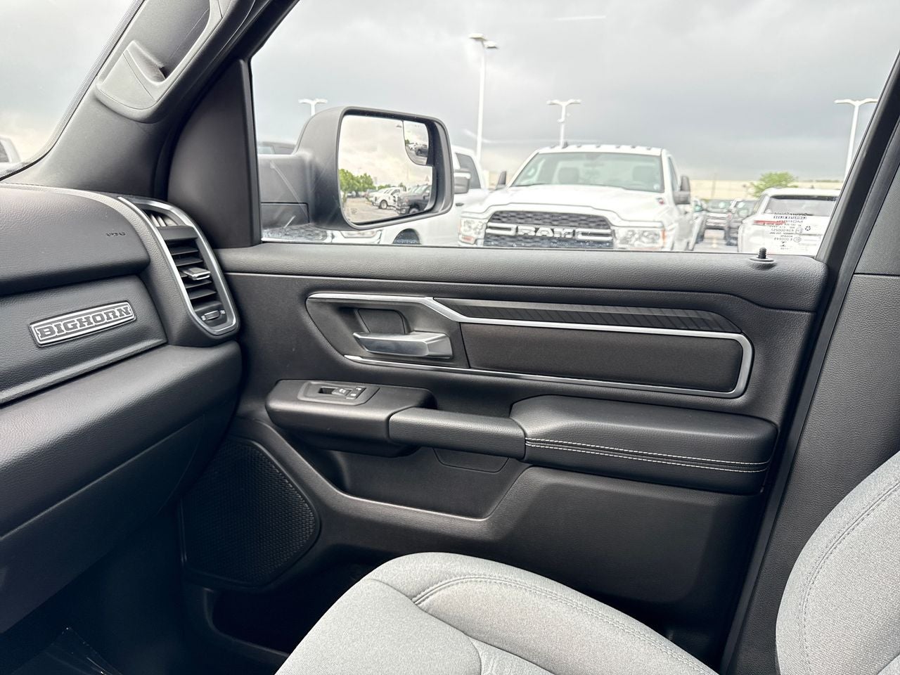 2025 RAM 1500 Big Horn Crew Cab 4x4 6'4' Box