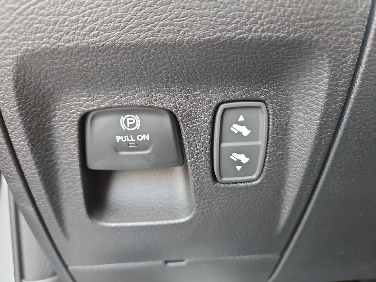 2025 RAM Ram 1500 RAM 1500 BIG HORN CREW CAB 4X4 6'4' BOX