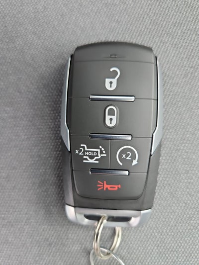 2025 RAM Ram 1500 RAM 1500 BIG HORN CREW CAB 4X4 6'4' BOX