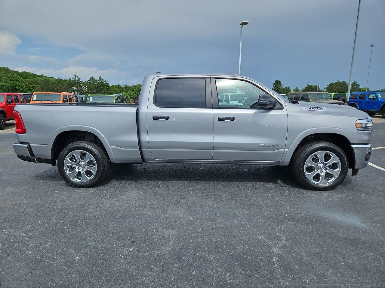 2025 RAM Ram 1500 RAM 1500 BIG HORN CREW CAB 4X4 6'4' BOX