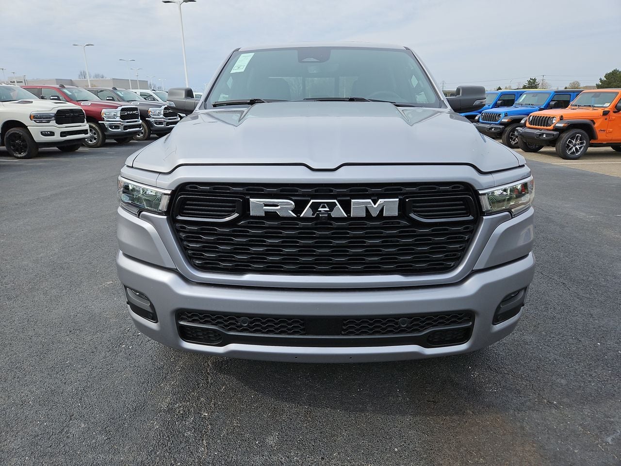 2025 RAM Ram 1500 RAM 1500 BIG HORN CREW CAB 4X4 6'4' BOX