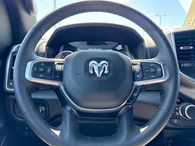 2025 RAM 1500 Big Horn Crew Cab 4x4 6'4' Box