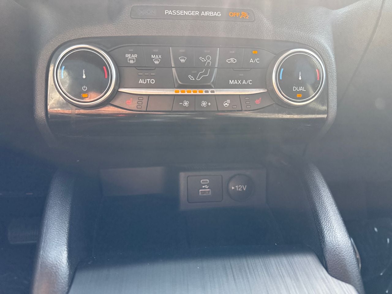 2022 Ford Escape SE Hybrid