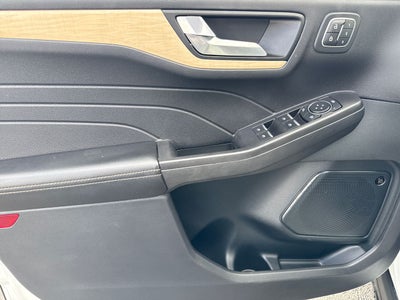 2021 Ford Escape Titanium Hybrid