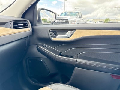 2021 Ford Escape Titanium Hybrid