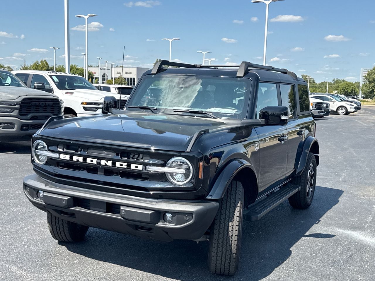 2024 Ford Bronco Outer Banks