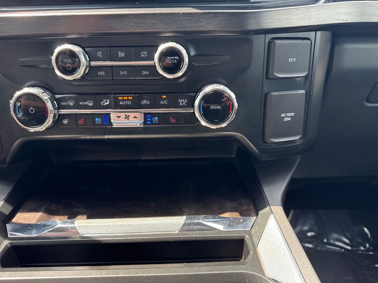 2023 Ford F-250 LARIAT