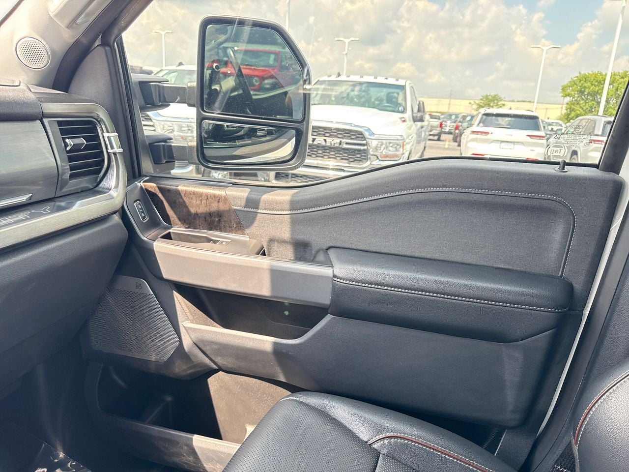 2023 Ford F-250 LARIAT