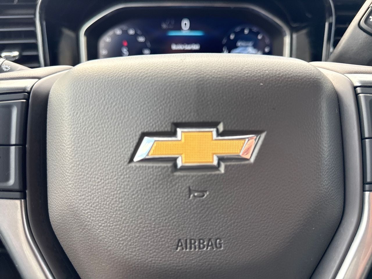 2023 Chevrolet Silverado 1500 4WD Crew Cab Standard Bed LT