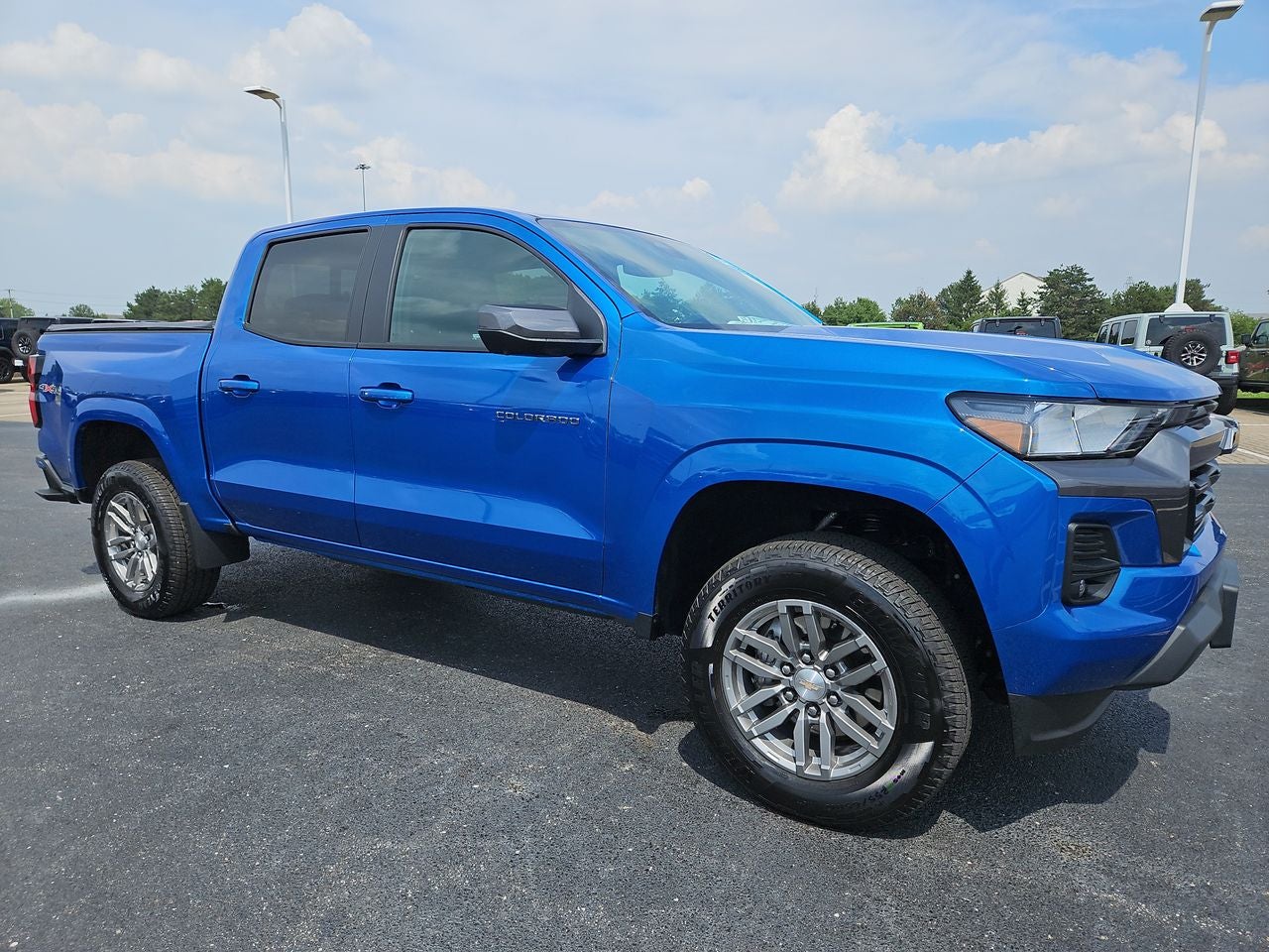 2023 Chevrolet Colorado 4WD Crew Cab Short Box LT
