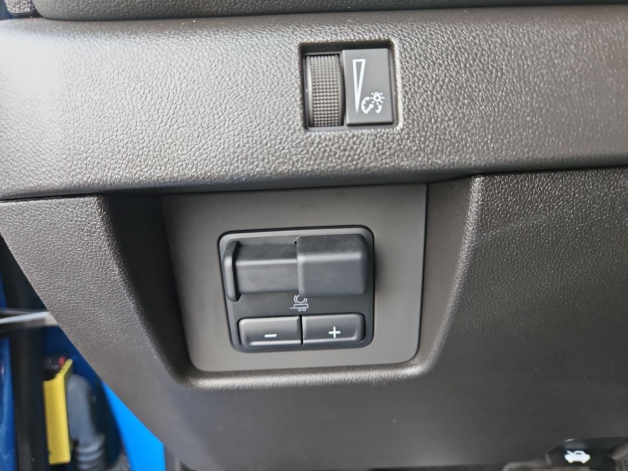 2023 Chevrolet Colorado 4WD Crew Cab Short Box LT